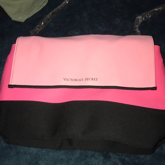 Victoria's Secret Handbags - Victoria’s Secret Cooler Bag